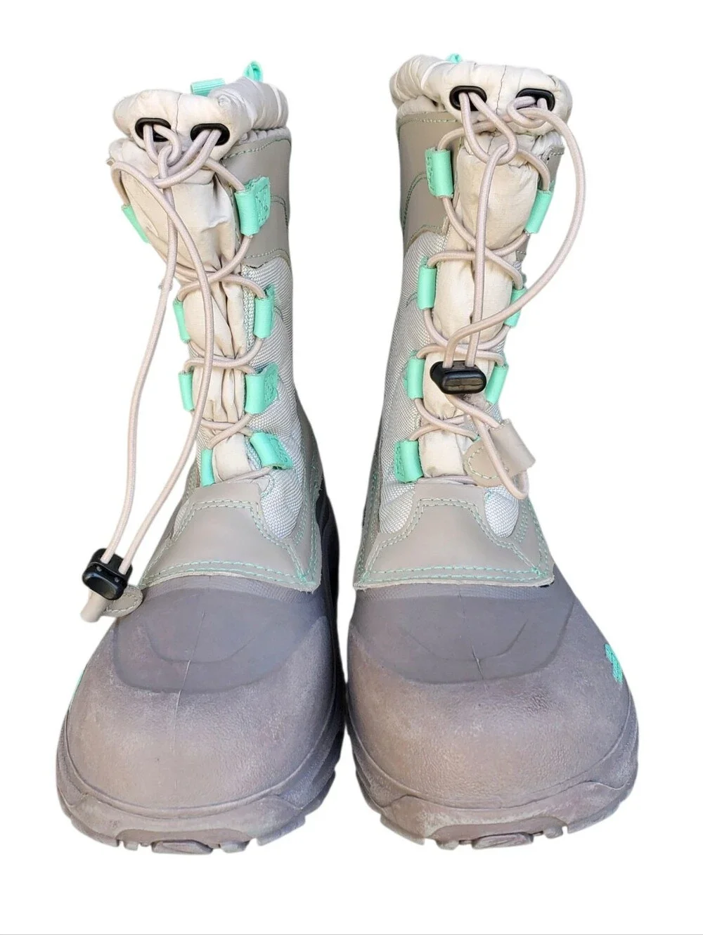 The North Face Alpenglow Light Gray & Mint Lace Snow Boot (US 7/EUR 39)
